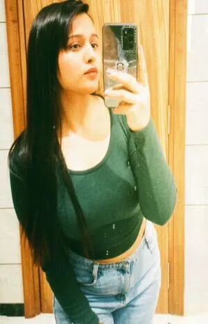 call girls service in Paschim Vihar