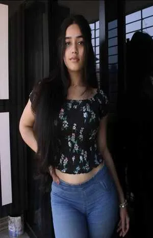 call girl service in Paschim Vihar